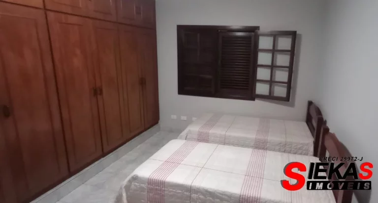 Imagem Casa à venda em São Paulo-SP, Vila Santana: 3 quartos, 1 suíte, 2 salas, 2 banheiros, 186m² de área!