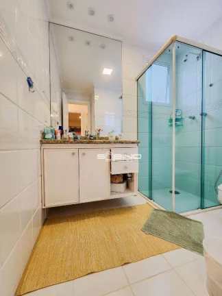 Imagem Apartamento Pé na Areia Frontal a venda, com 3 dormitórios 96m², 2 vagas - em Riviera de São Lourenço Bertioga S/P