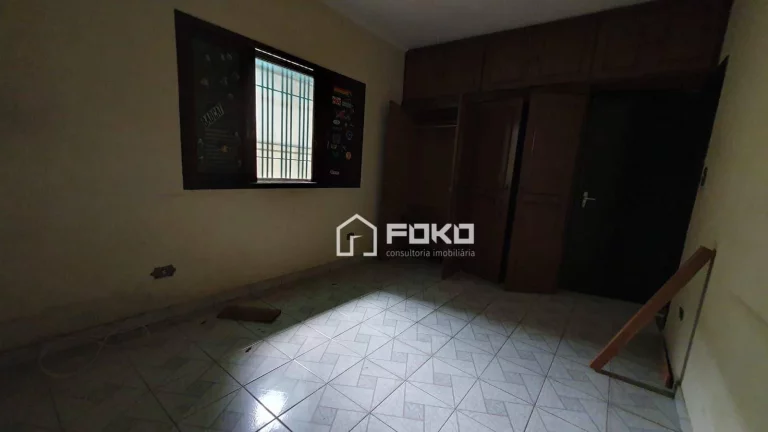 Imagem Casa térrea com 3 dormitórios para alugar, 260 m² por R$ 4.740/mês - Vila Rosália - Guarulhos/SP