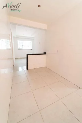 Imagem Casa sobreposta à venda no Campo Grande em Santos – 3 suítes, 4 vagas – R$ 1.300.000
