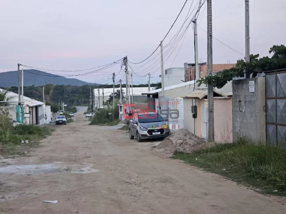 Imagem Casa com 3 dormitórios à venda, 95 m² por R$ 370.000,00 - Recanto do Sol - São Pedro da Aldeia/RJ