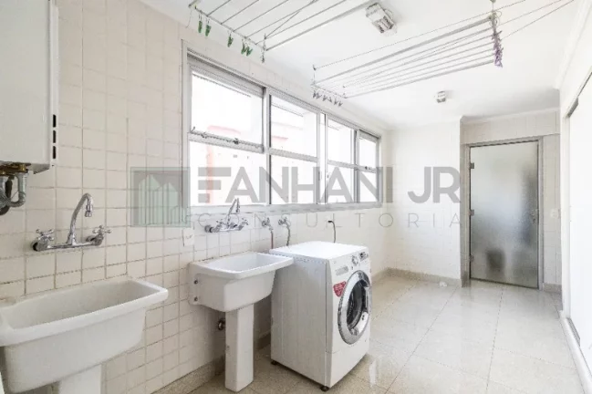 Imagem Espetacular apartamento à venda no Itaim Bibi, São Paulo-SP: 3 quartos, 3 suítes, 3 salas, 4 banheiros, 3 vagas de garagem, 268m².