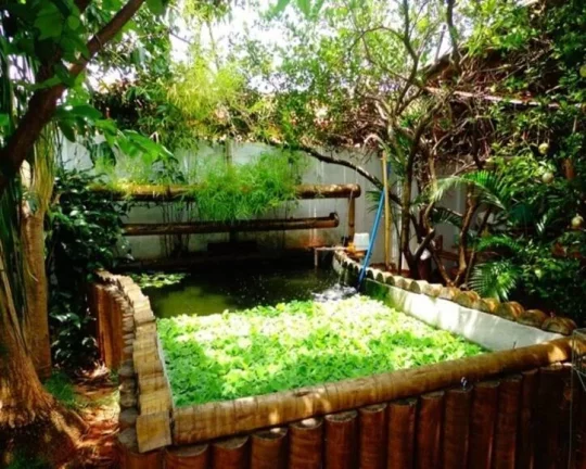 Imagem LINDA CASA EM ÓTIMA LOCALIZAÇÃO, COM SALA, COZINHA, ÁREA DE SERVIÇO, BANHEIRO, 03 QUARTOS, ÁRE...