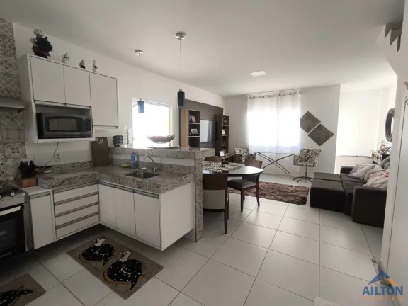 Imagem Casa Duplex com 2 Suítes à Venda em Praia de Santa Mônica - Guarapari/ES