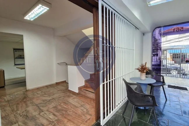 Imagem Imperdível: Casa Comercial de 2 Quartos na Aclimação, São Paulo-SP, 5 Banheiros, 9 Vagas de Garagem, 270m² de Área.