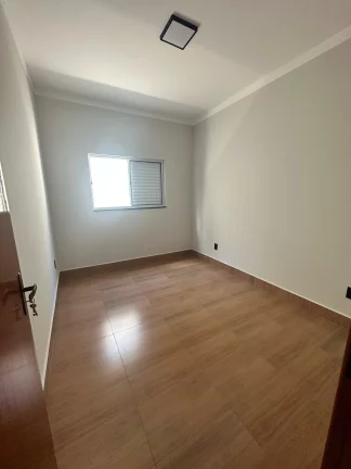 Imagem Casa de Luxo no Jardim Natal I, Piscina Aquecida, Suite com Closet Amplo, Iluminação e Paisagismo