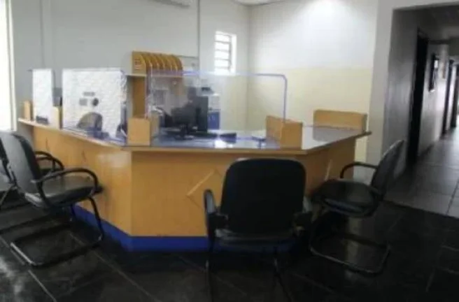 Imagem Alugo Casa Comercial em Santo André. Bairro Jardim