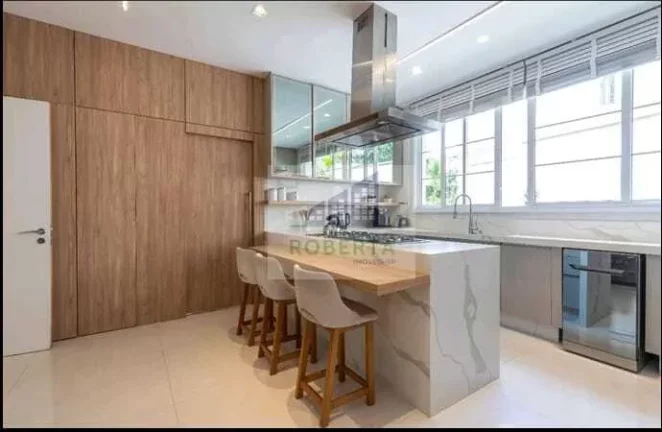 Imagem CASA À VENDA NO JARDIM PETRÓPOLIS COM 4 DORMITÓRIOS