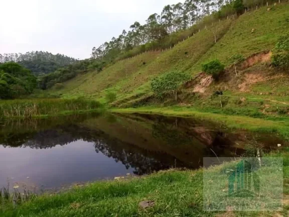 Imagem Sítio com 2 quartos, 14 Alqueires Paulista, à venda em Igarata SP