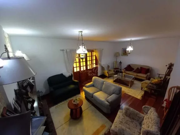 Imagem Casa para Venda em Teresópolis / RJ no bairro Alto