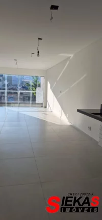 Imagem Residência de Luxo na Vila Esperança: 3 Quartos, 3 Suites, 2 Salas, 4 Banheiros, 3 Vagas de Garagem, 160 m² - São Paulo-SP.