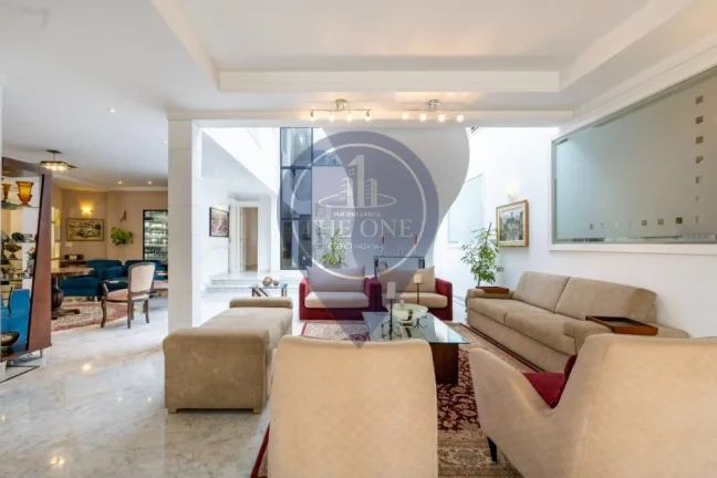Imagem Imóvel de luxo em condomínio na Chácara Monte Alegre, São Paulo-SP: 5 quartos, 5 suítes, 5 salas, 9 banheiros, 953m² de área. Venda ou locação!