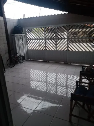 Imagem Casa para Venda em Praia Grande, Maracanã, 2 dormitórios, 1 suíte, 1 banheiro, 2 vagas