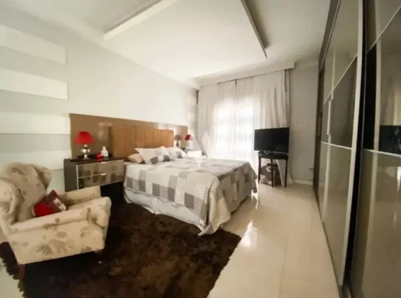 Imagem Sobrado com 3 quartos e 4 banheiros à Venda, 220 m² - Gonzaga em Santos