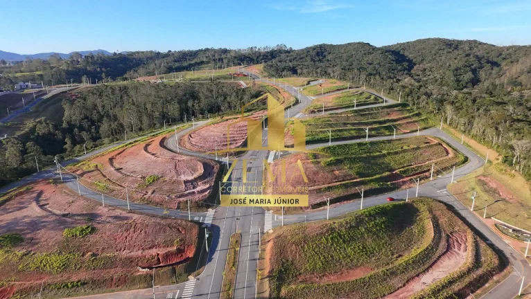 Imagem Terreno Condomínio Clube 250m2, Diferenciado, Parte Alta, Rua sem saída.