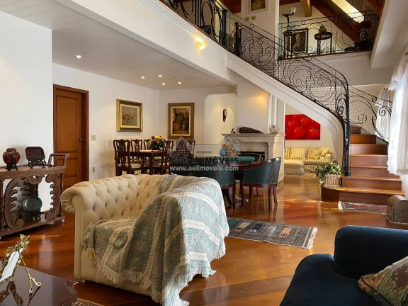Imagem Apartamento à venda em Campos do Jordão: Duplex no coração do Capivari