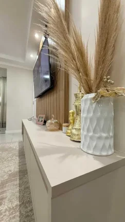 Imagem Apartamento com 2 dormitórios sendo 1 suíte e 1 vaga de garagem em Navegantes/SC
