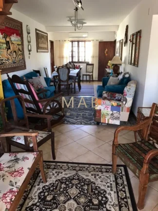Imagem Imperdível casa à venda em Florianópolis-SC, bairro Ingleses: 5 quartos, 1 suíte, 3 salas, 4 banheiros, 3 vagas, 225m².