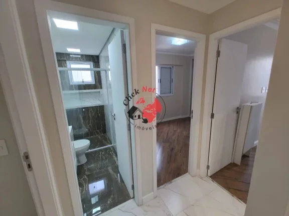 Imagem Sofisticação e Conforto: Apartamento Reformado com 3 Dormitórios e 2 Vagas à Venda em São Caetano