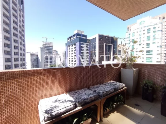 Imagem Imóvel com 3 Quartos à Venda, 211 m² em Itaim Bibi - São Paulo