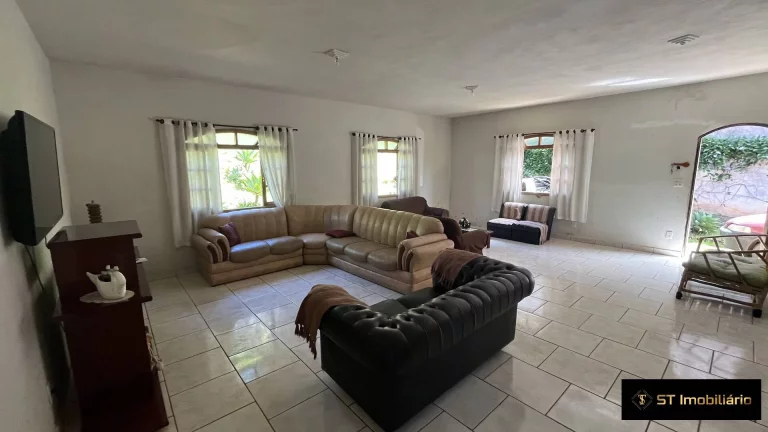 Imagem Chácara à venda em Atibaia c/ 4 dormitórios - 1.368m² por R$935.000!