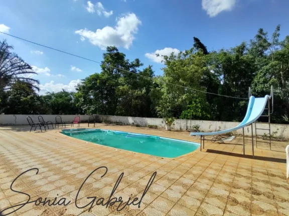 Imagem Chácara de luxo à venda em Louveira-SP, no bairro Monterrey, com 4 quartos, 4 suítes e 365,65m² de área! Imagem Chácara de luxo à venda em Louveira-SP, no bairro Monterrey, com 4 quartos, 4 suítes e 365,65m² de área!