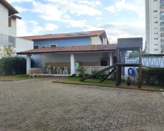 Imagem Sobrado em Condomínio no Butantã com 4dorms(2suítes) Próximo metrô e USP!!