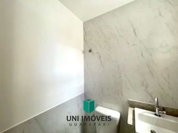 Imagem A venda uma linda casa duplex com 3 quartos sendo 2 Suítes, acabamento de alta qualidade - Guarapari