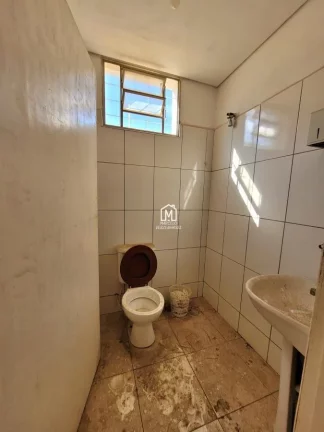 Imagem Residencial e Comercial para Venda em Limeira / SP no bairro Vila Cristóvam