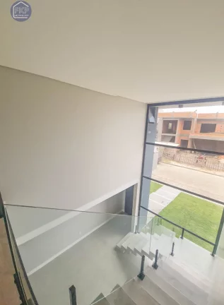 Imagem Casa Alto Padrão 4 suítes!