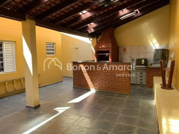 Imagem Casa com 3 dormitórios a venda no Jd. Chapadão!