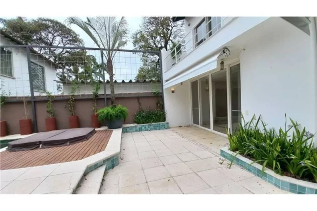 Imagem Alugar casa com 3 suítes em Vila Nova Conceição São Paulo SP