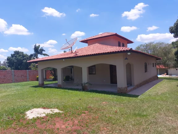 Imagem Chácara Exclusiva com 366m², 04 dormitórios - Bairro Flamboyant, Boituva/SP