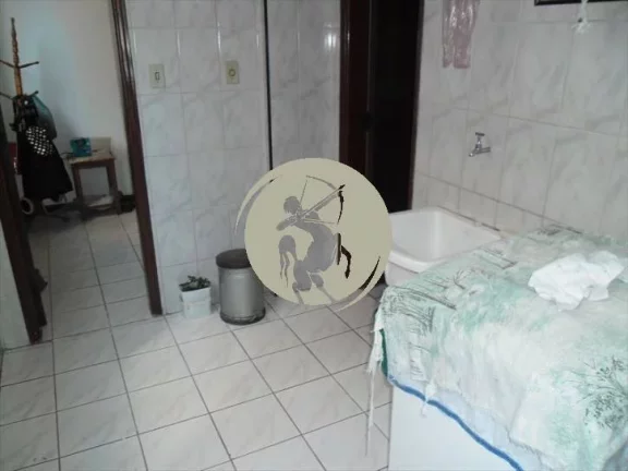 Imagem GARAGEM FECHADA SEM ELEVADOR