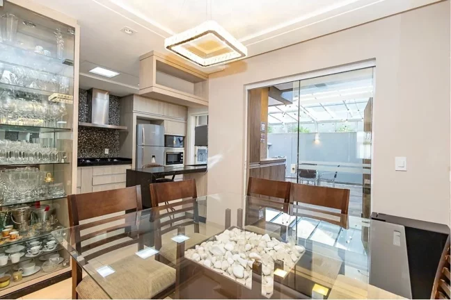 Imagem Casa para Venda em Curitiba, Bom Retiro, 3 dormitórios, 3 suítes, 8 banheiros, 2 vagas