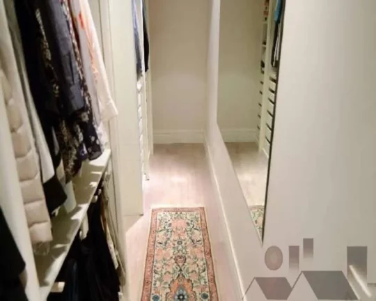Imagem Apartamento duplex reformado, pronto para morar c/ acabamento impecável e armários sob medida em m...