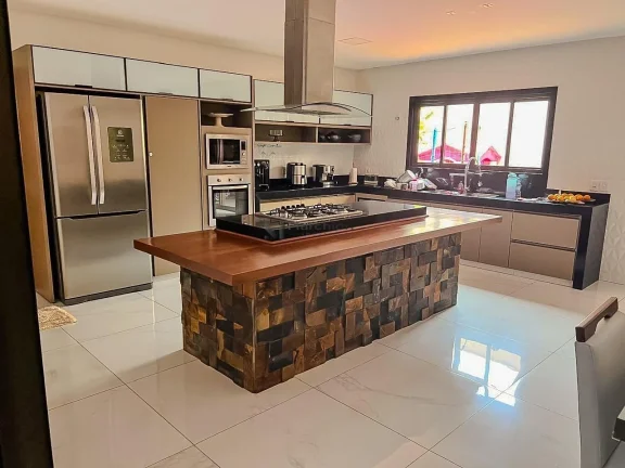 Imagem Casa Alto Padrão 3 Suítes em Trindade | Completa e Climatizada