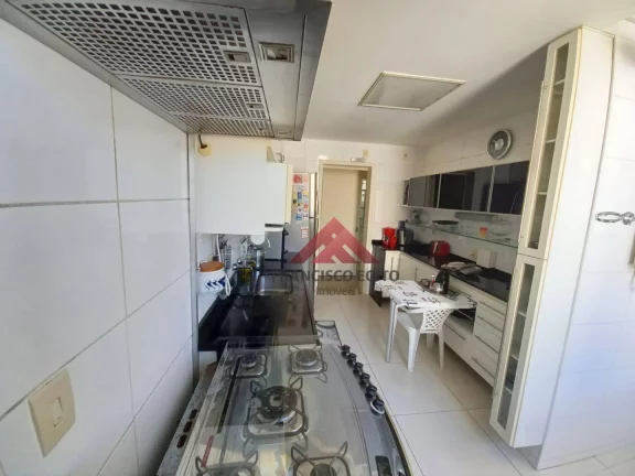 Imagem Cobertura com 3 dormitórios e Piscina e sauna. à venda, 341 m² - Icaraí - Niterói/RJ