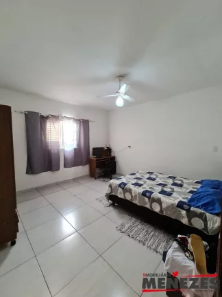 Imagem Casa 3 Dormitórios Semi-Nova, bairro Jd. Ariana Leme SP