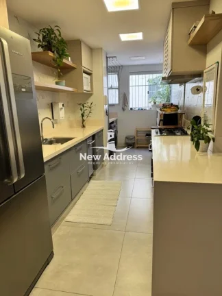 Imagem Apartamento de alto padrão à venda em Jardim da Penha, 3 quartos, frente, sol da manhã, varanda fechada e duas vagas de garagem.