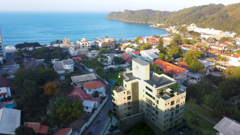 Imagem Cobertura com 4 dormitórios à venda sendo 4 suítes, 291.74 m² por - R$ 9.032.708,36 - Cabeçudas - Itajaí/SC