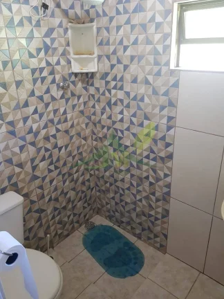 Imagem Linda Chácara em Piracaia: 1600m², Piscina, Lago, Poço, e Mais!