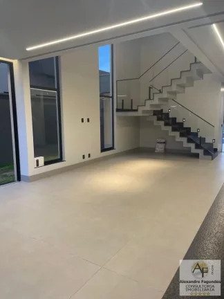 Imagem Sobrado em Condomínio para Venda em Aparecida de Goiânia, Parqville Pinheiros, 4 dormitórios, 4 suítes, 6 banheiros, 4 vagas