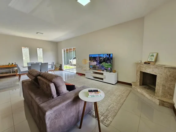 Imagem Casa em Condomínio para Venda em Teresópolis / RJ no bairro Vargem Grande
