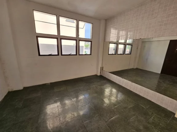 Imagem Mais espaço, mais visibilidade e o endereço perfeito para fazer seu negócio