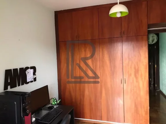 Imagem Sobrado Triplex localizado ao lado do aeroporto de Congonhas