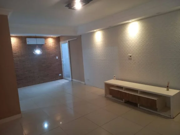 Imagem Casa para Alugar com 148m², 3 dormitórios sendo 2 suítes, churrasqueira, 2 vagas.