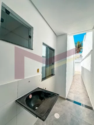 Imagem Casa 3/4 sendo uma suite com closet na Mangabeira