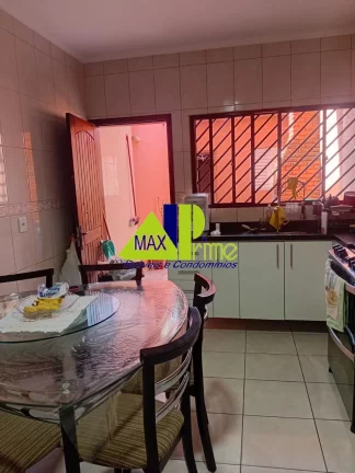 Imagem Imperdível casa à venda em São Paulo-SP, Cidade Patriarca! 3 quartos, 1 sala, 4 banheiros, 3 vagas de garagem, 125m². Venha conferir!