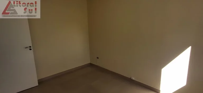 Imagem Imperdível oportunidade! Apartamento à venda em Praia Grande-SP, bairro Ocian: 3 quartos, 1 suíte, 1 sala, 2 banheiros, 1 vaga, 110m².